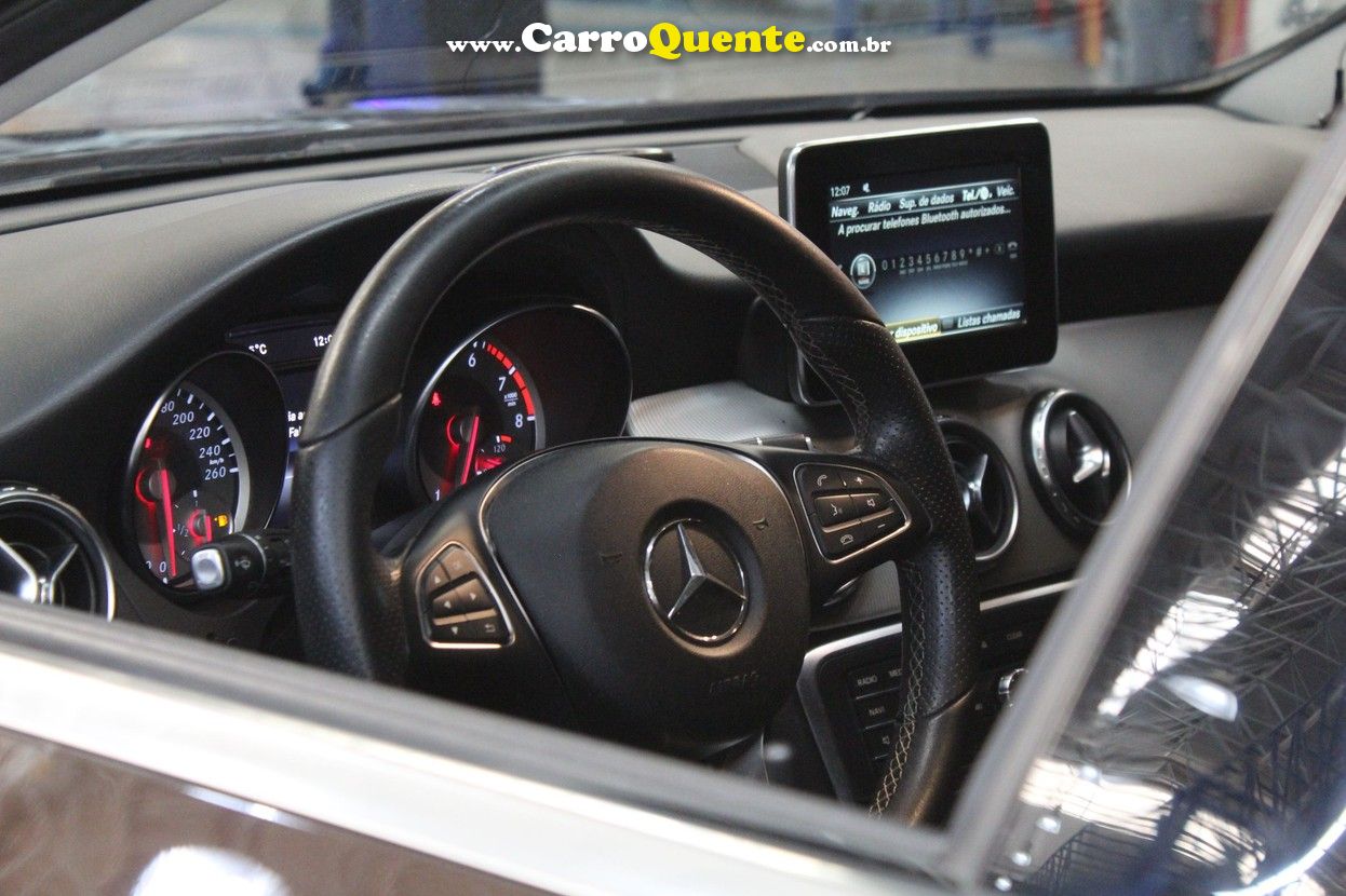 MERCEDES-BENZ GLA 200 1.6 CGI ADVANCE 16V TURBO 2017 - Loja