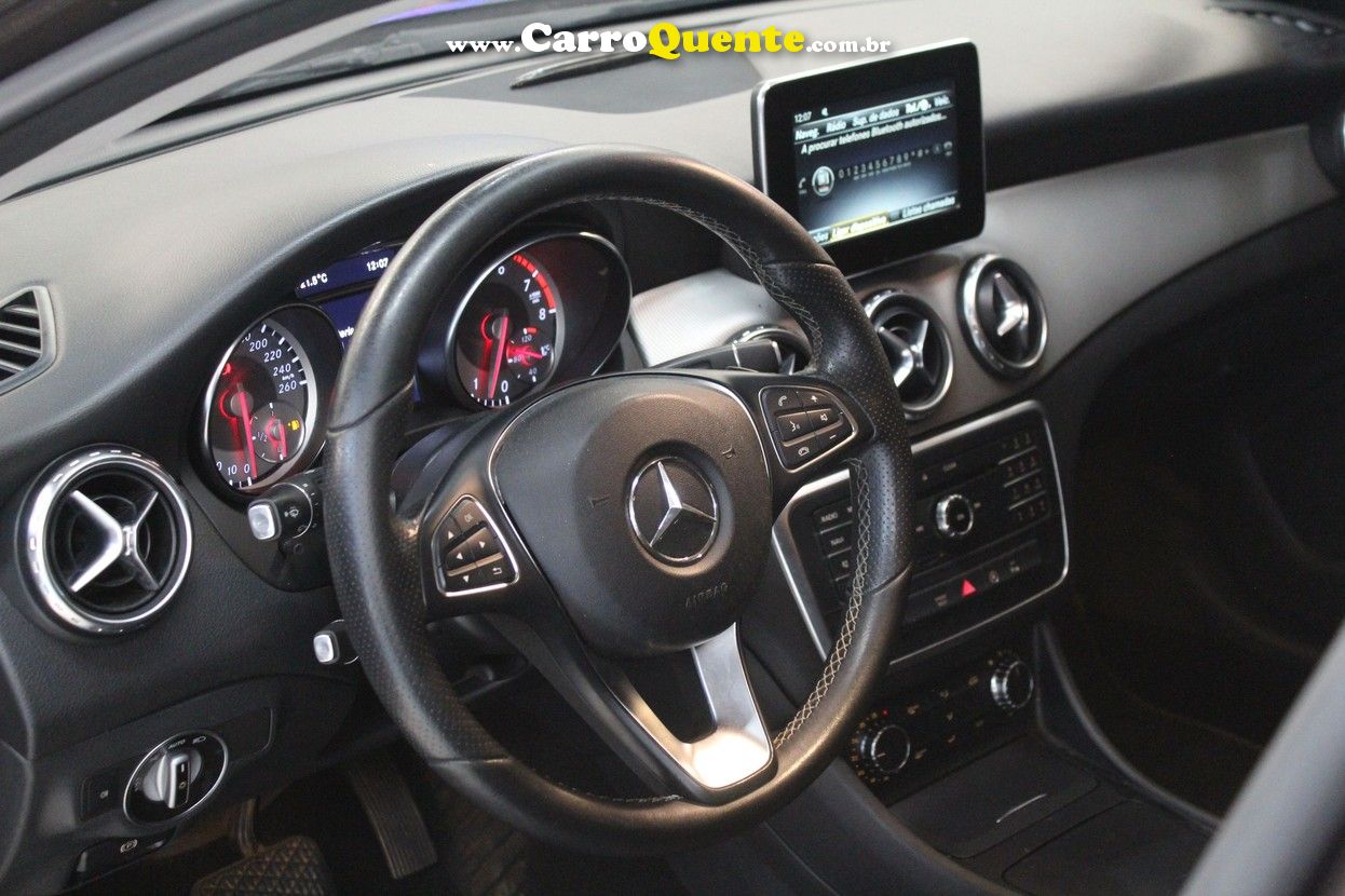 MERCEDES-BENZ GLA 200 1.6 CGI ADVANCE 16V TURBO 2017 - Loja