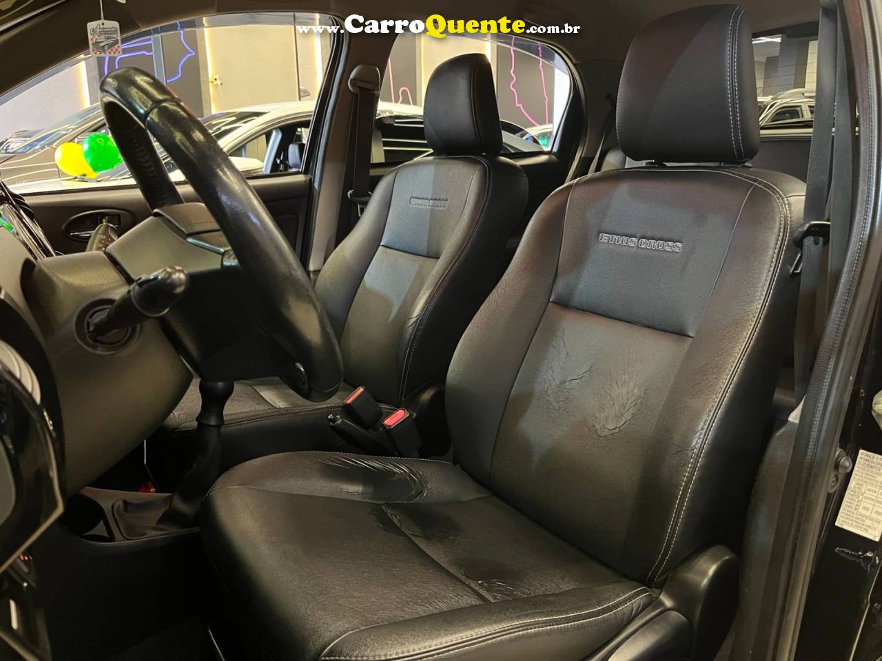 TOYOTA ETIOS CROSS 1.5 16V 2016 - Loja