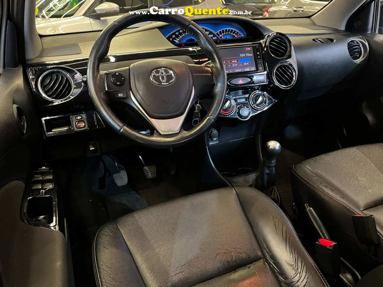 TOYOTA ETIOS CROSS 1.5 16V 2016 - Loja