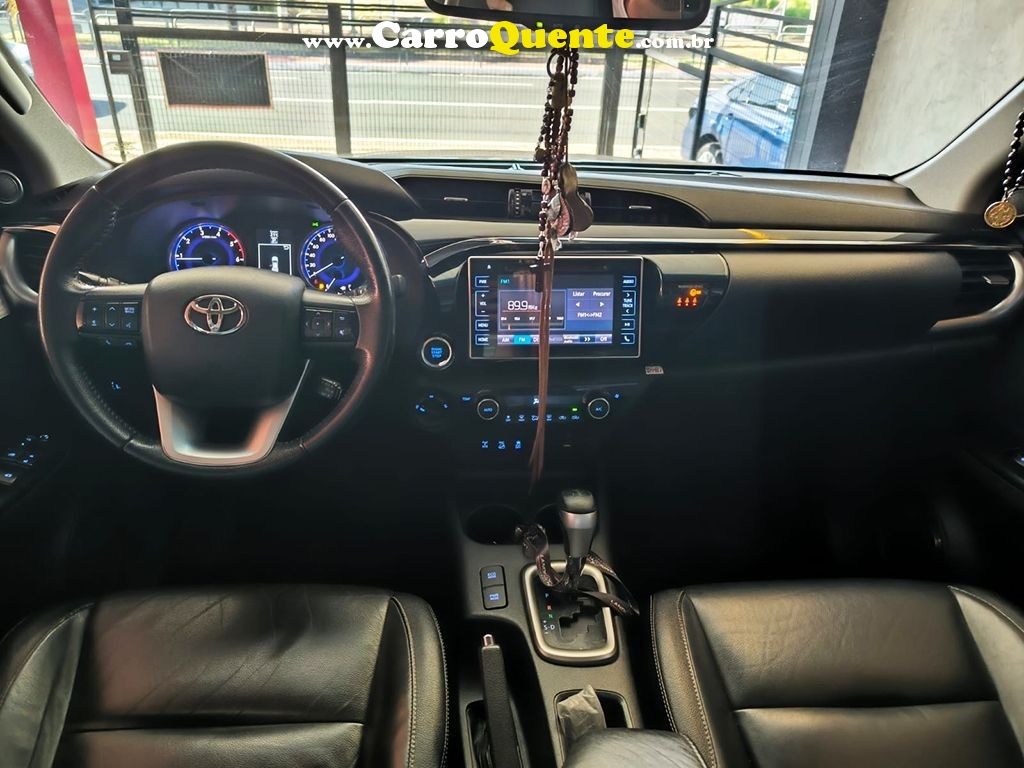 TOYOTA HILUX 2019 - Loja