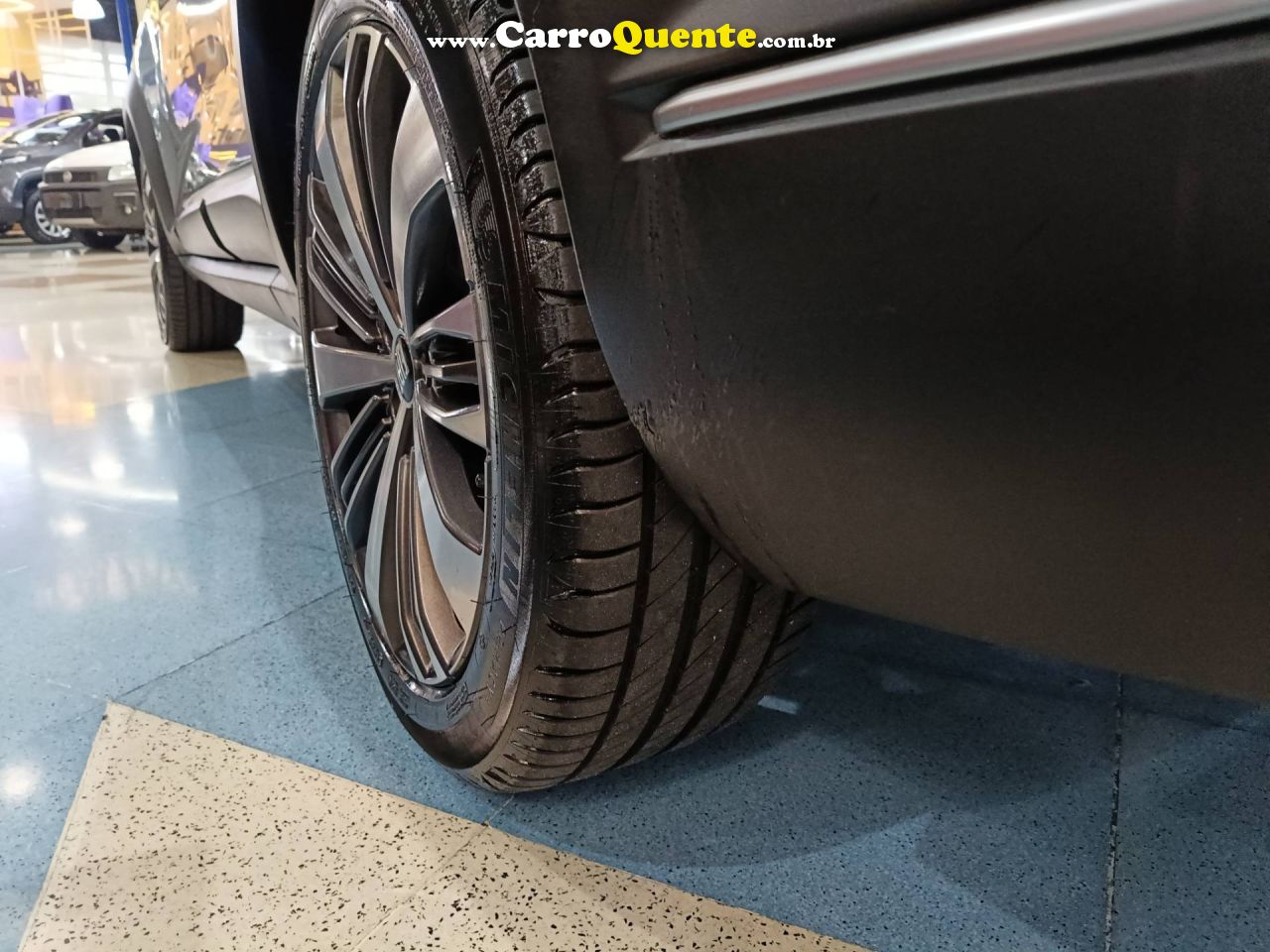 FIAT FASTBACK 1.0 TURBO 200 AUDACE 2025 - Loja