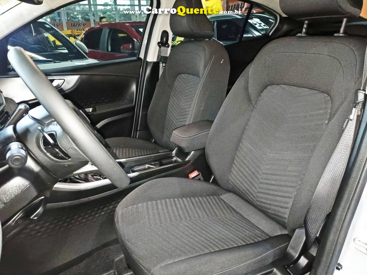 FIAT FASTBACK 1.0 TURBO 200 AUDACE 2025 - Loja