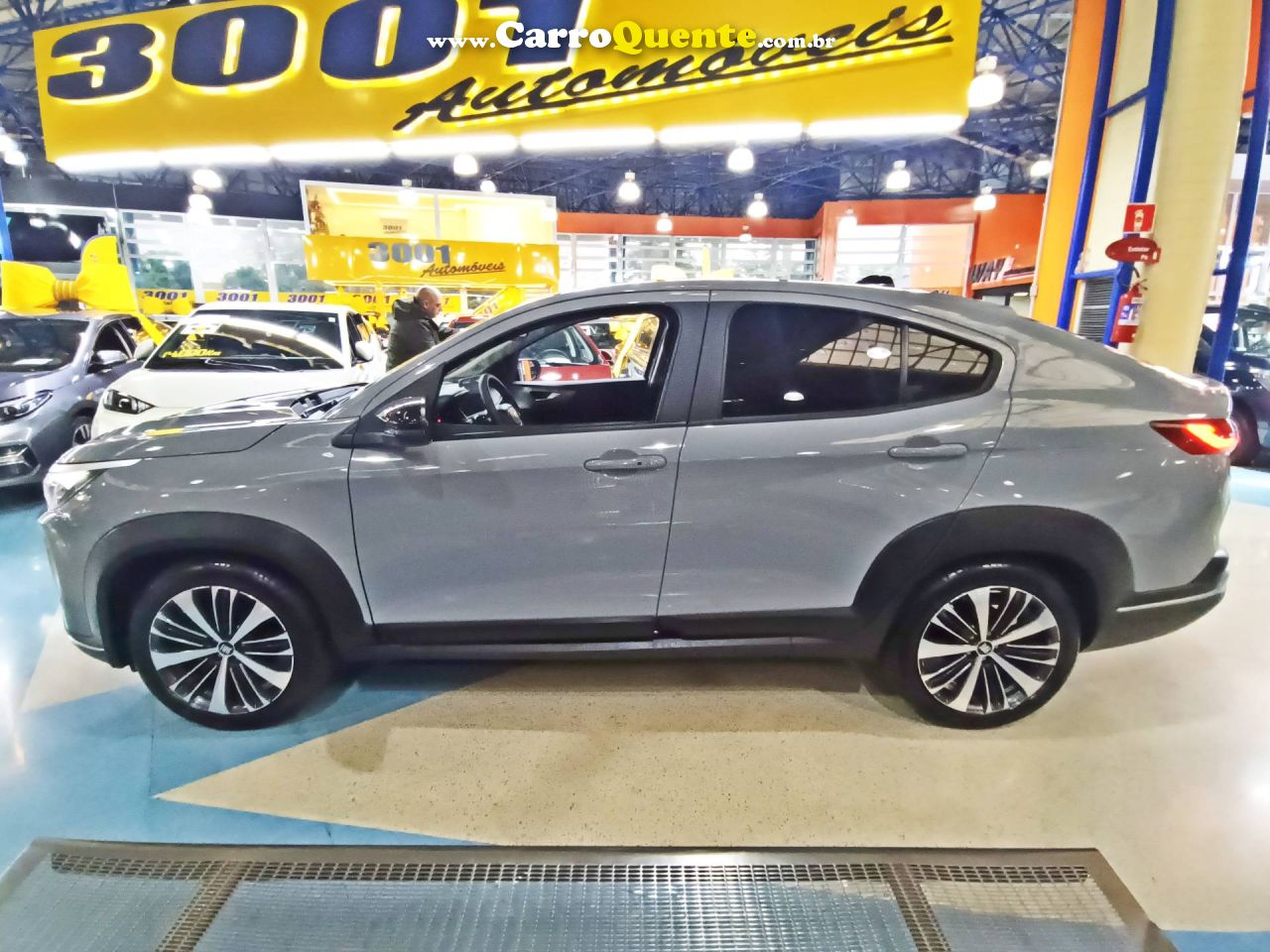 FIAT FASTBACK 1.0 TURBO 200 AUDACE 2025 - Loja