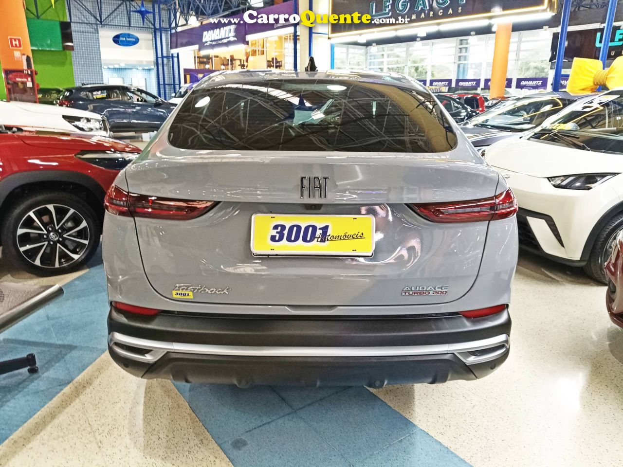 FIAT FASTBACK 1.0 TURBO 200 AUDACE 2025 - Loja