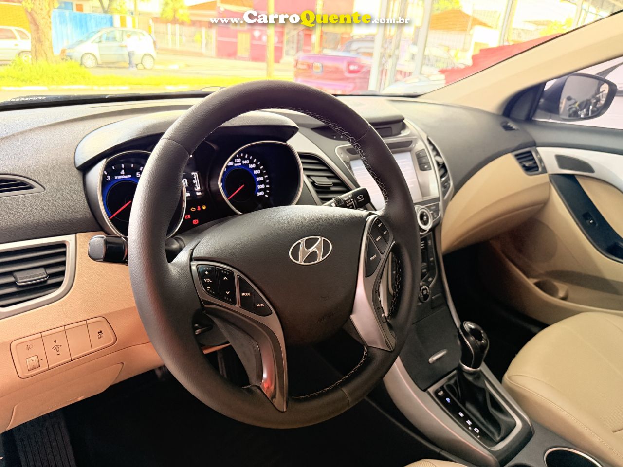 HYUNDAI   ELANTRA GLS 2.0 16V FLEX AUT.   BRANCO 2015 2.0 FLEX - Loja