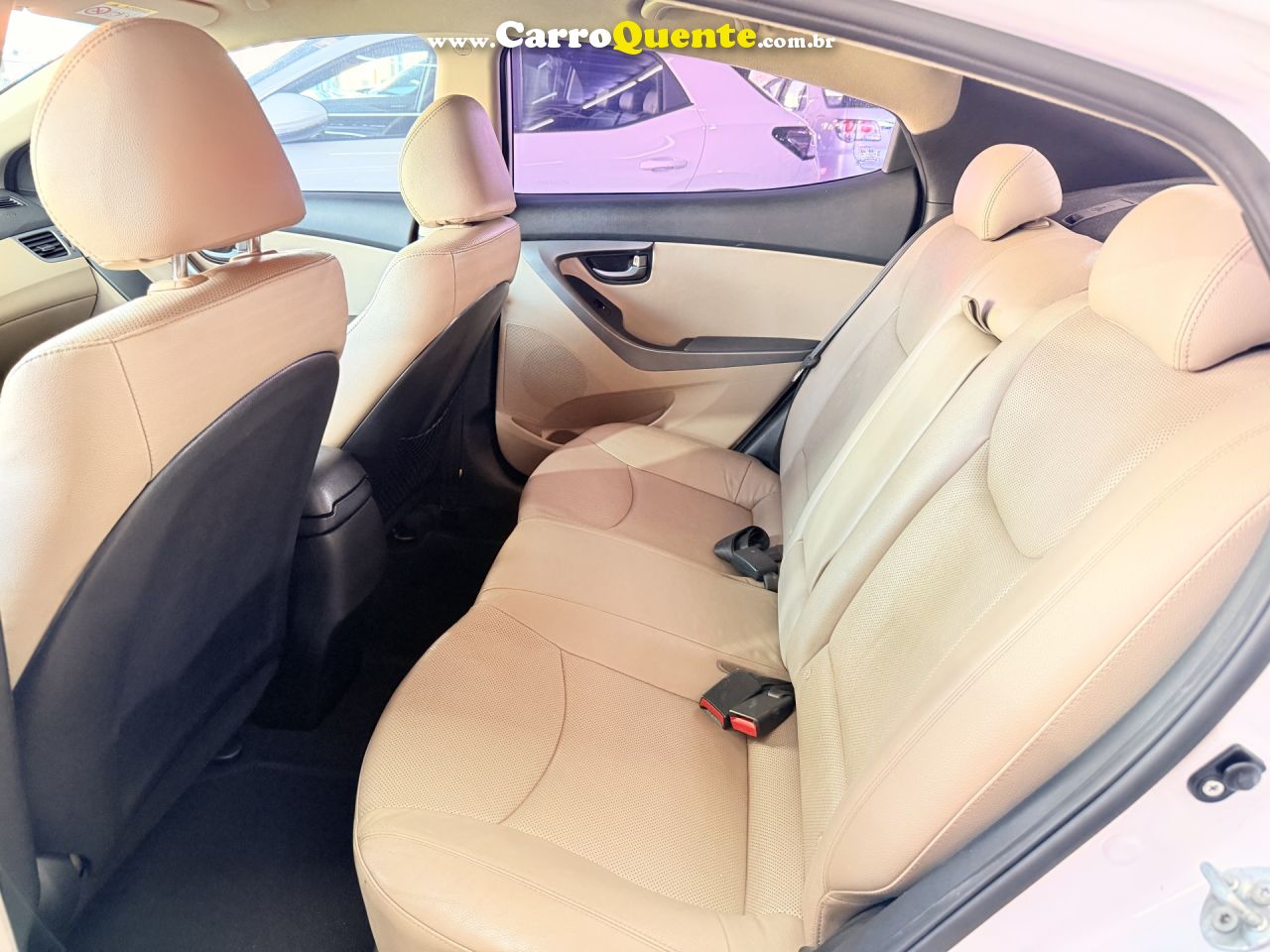 HYUNDAI   ELANTRA GLS 2.0 16V FLEX AUT.   BRANCO 2015 2.0 FLEX - Loja