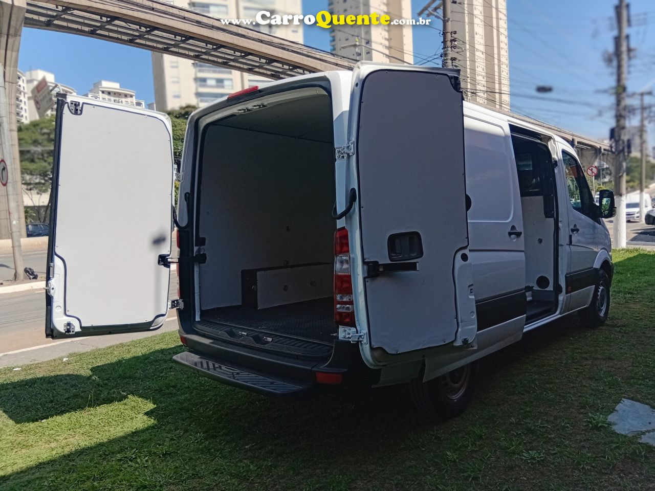 MERCEDES-BENZ   SPRINTER 313 FURGÃO LONGO 2.2 129CV DIES   BRANCO 2019 2.2 DIESEL - Loja