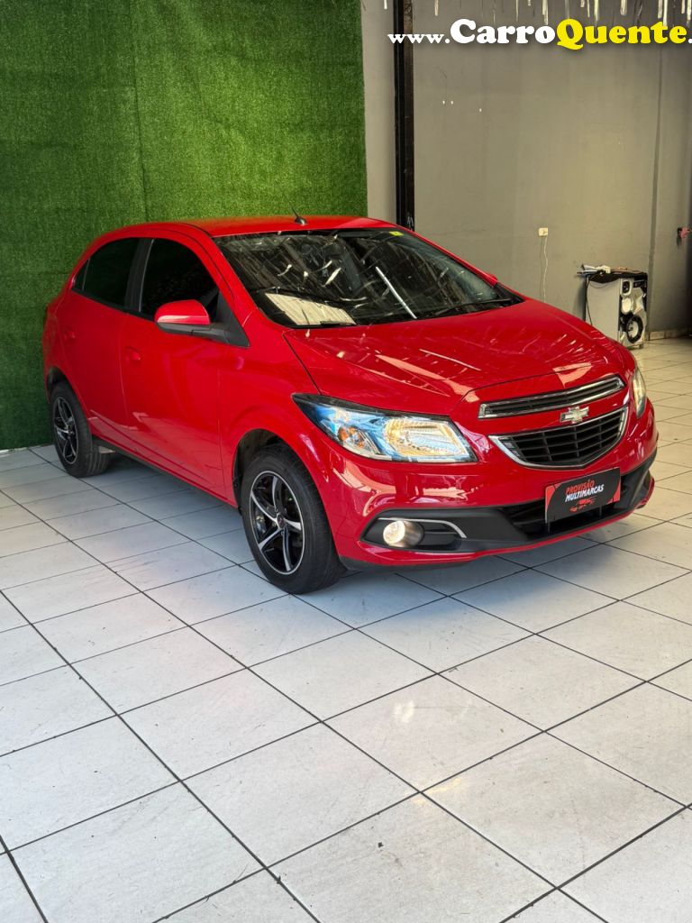 CHEVROLET   ONIX HATCH LTZ 1.4 8V FLEXPOWER 5P MEC.   VERMELHO 2016 1.4 FLEX - Loja