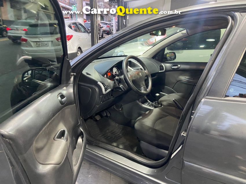 Peugeot 207 1.4 XR SW 8V FLEX 4P MANUAL - Loja