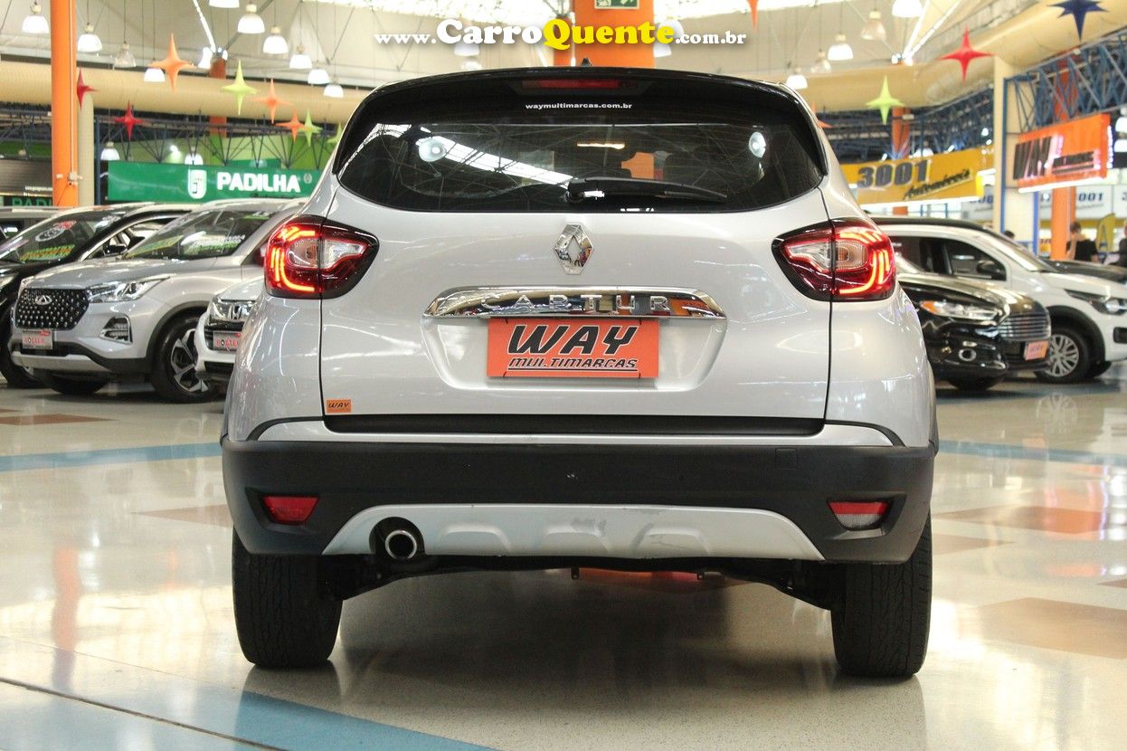 RENAULT CAPTUR 2.0 16V INTENSE 2021 - Loja