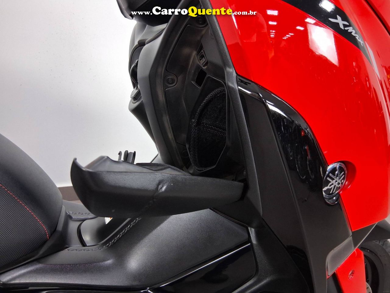 YAMAHA XMAX ABS 2024 - Loja
