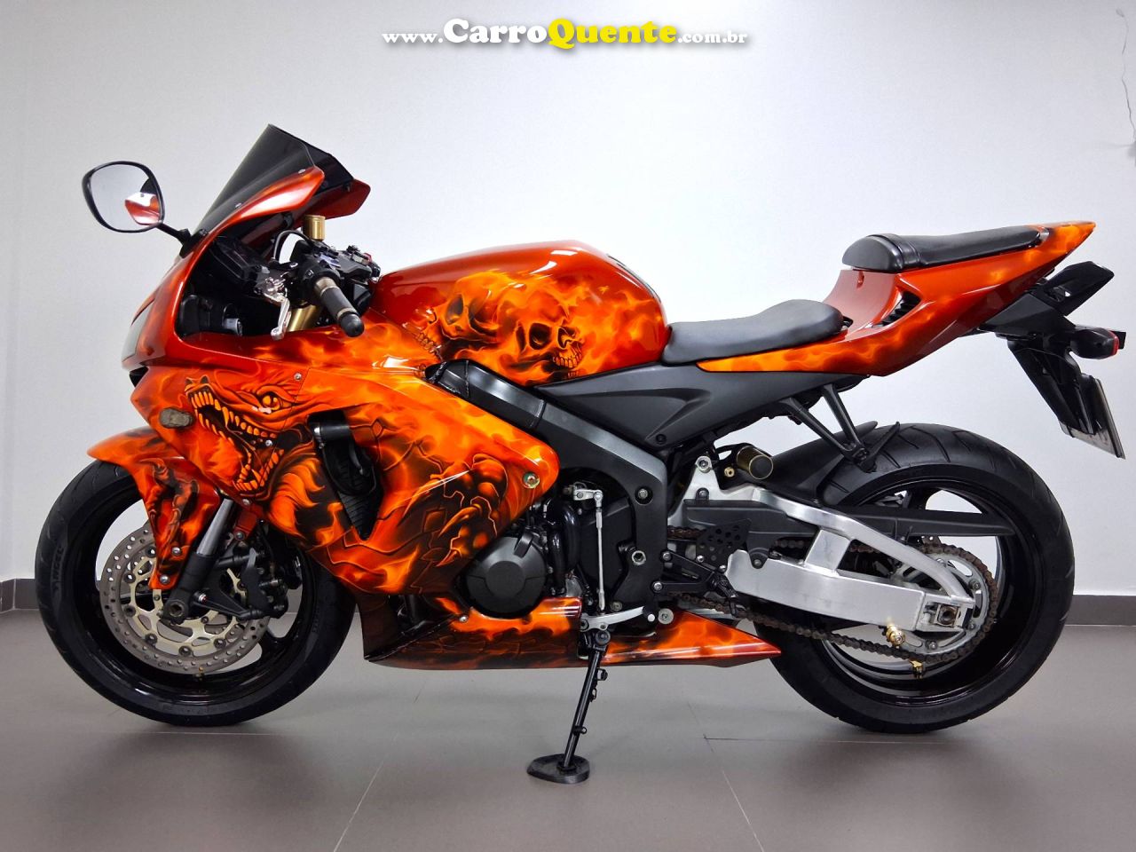 HONDA CBR 600RR 2006 - Loja
