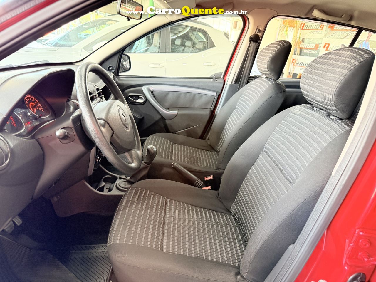 RENAULT   SANDERO EXPRESSION HI-FLEX 1.0 16V 5P   VERMELHO 2013 1.0 FLEX - Loja