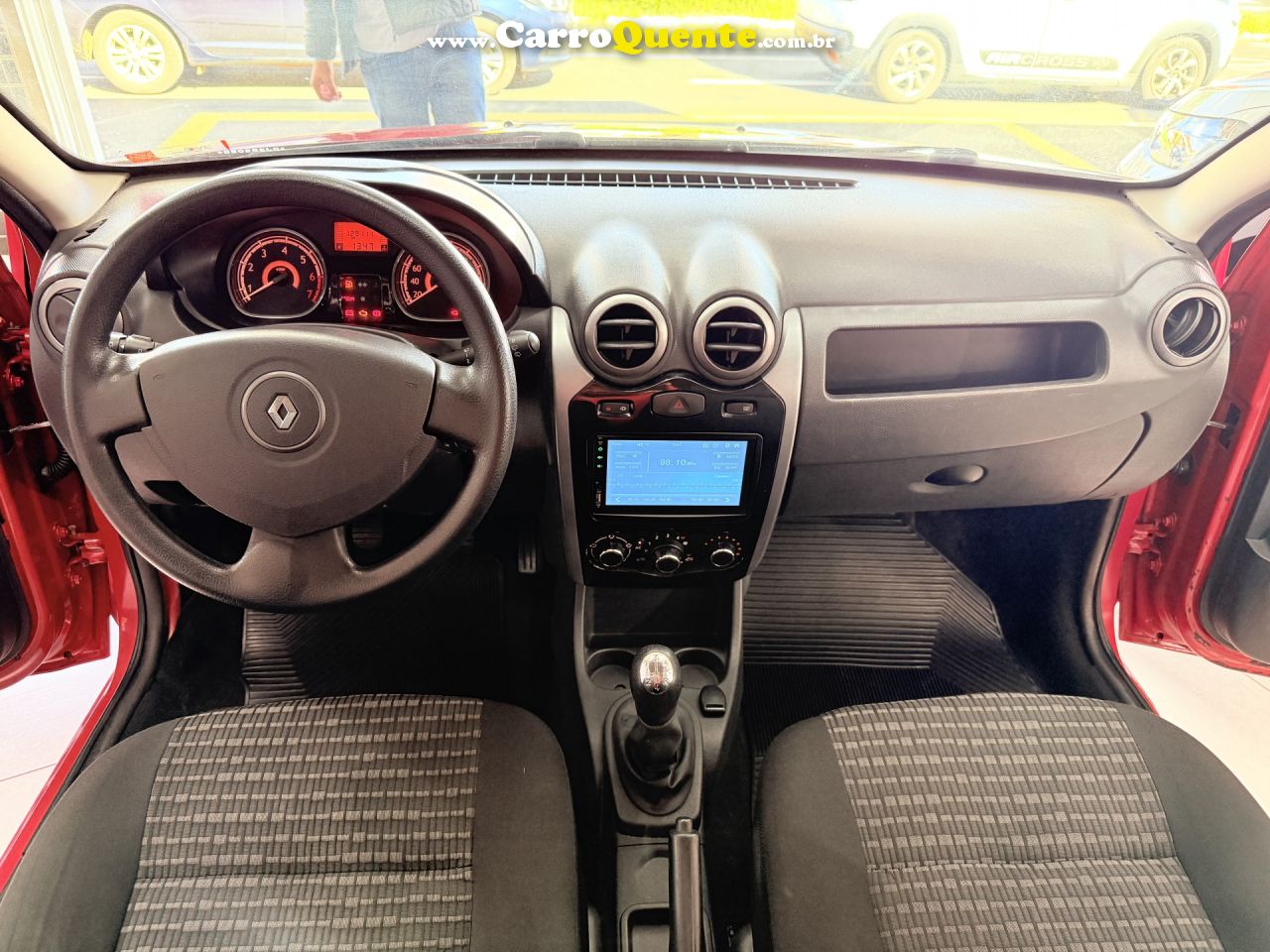 RENAULT   SANDERO EXPRESSION HI-FLEX 1.0 16V 5P   VERMELHO 2013 1.0 FLEX - Loja