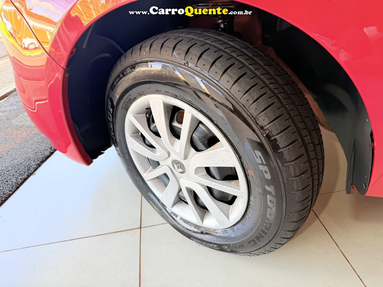 RENAULT   SANDERO EXPRESSION HI-FLEX 1.0 16V 5P   VERMELHO 2013 1.0 FLEX - Loja