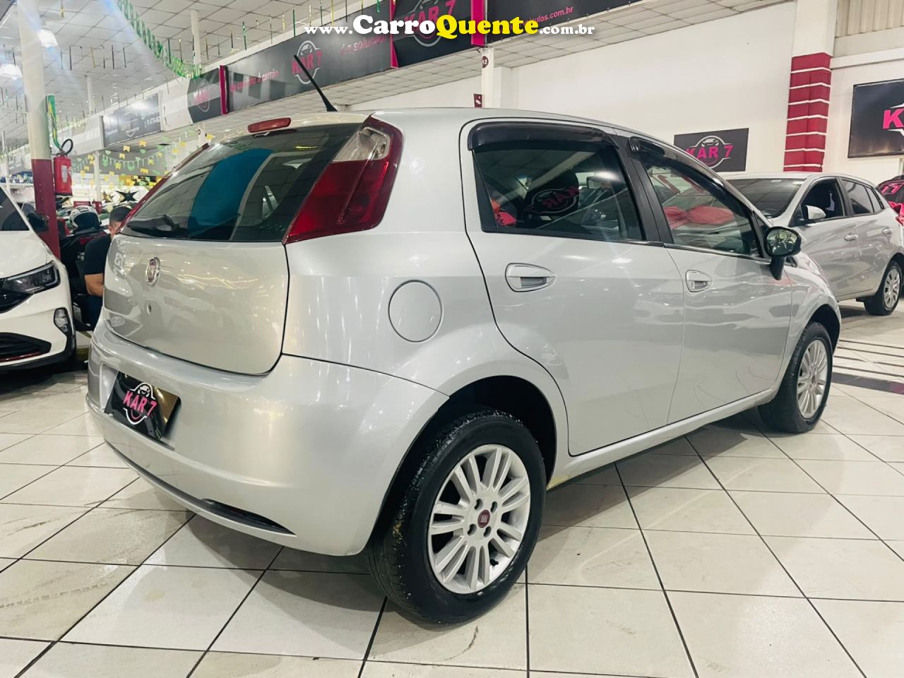FIAT   PUNTO ATTRACTIVE 1.4 FIRE FLEX 8V 5P   PRATA 2011 1.4 FLEX - Loja