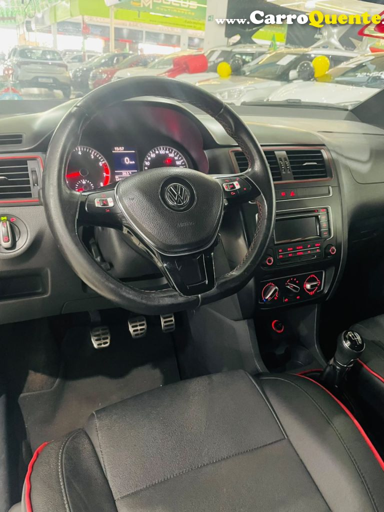 VOLKSWAGEN   FOX ROCK IN RIO 1.6 MI TOTAL FLEX 8V 5P   PRATA 2016 1.6 FLEX - Loja