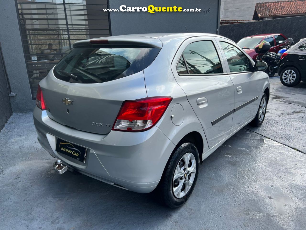 CHEVROLET   ONIX HATCH LT 1.0 8V FLEXPOWER 5P MEC.   PRATA 2015 1.0 FLEX - Loja