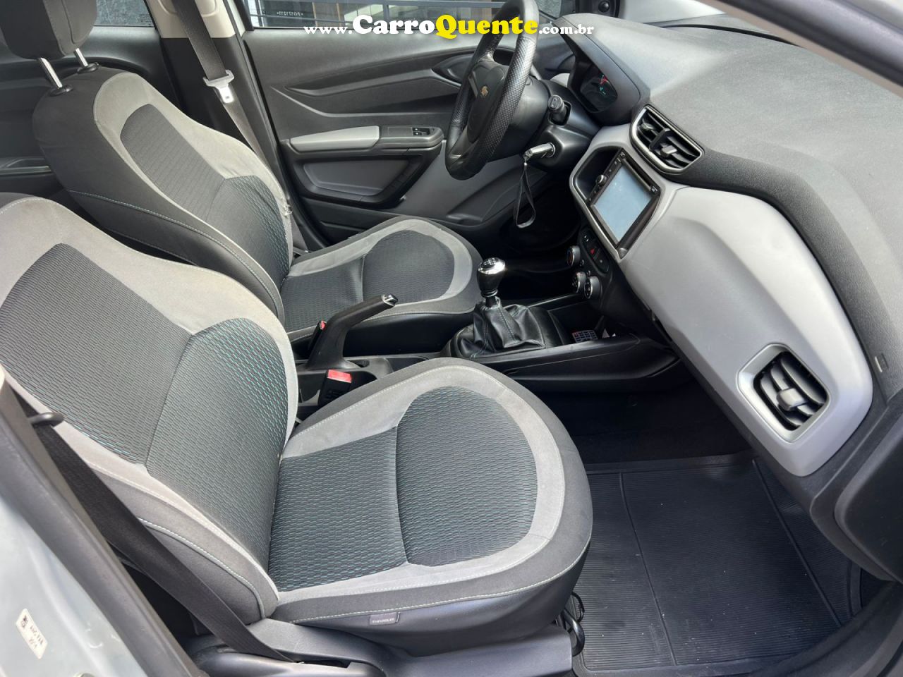CHEVROLET   ONIX HATCH LT 1.0 8V FLEXPOWER 5P MEC.   PRATA 2015 1.0 FLEX - Loja