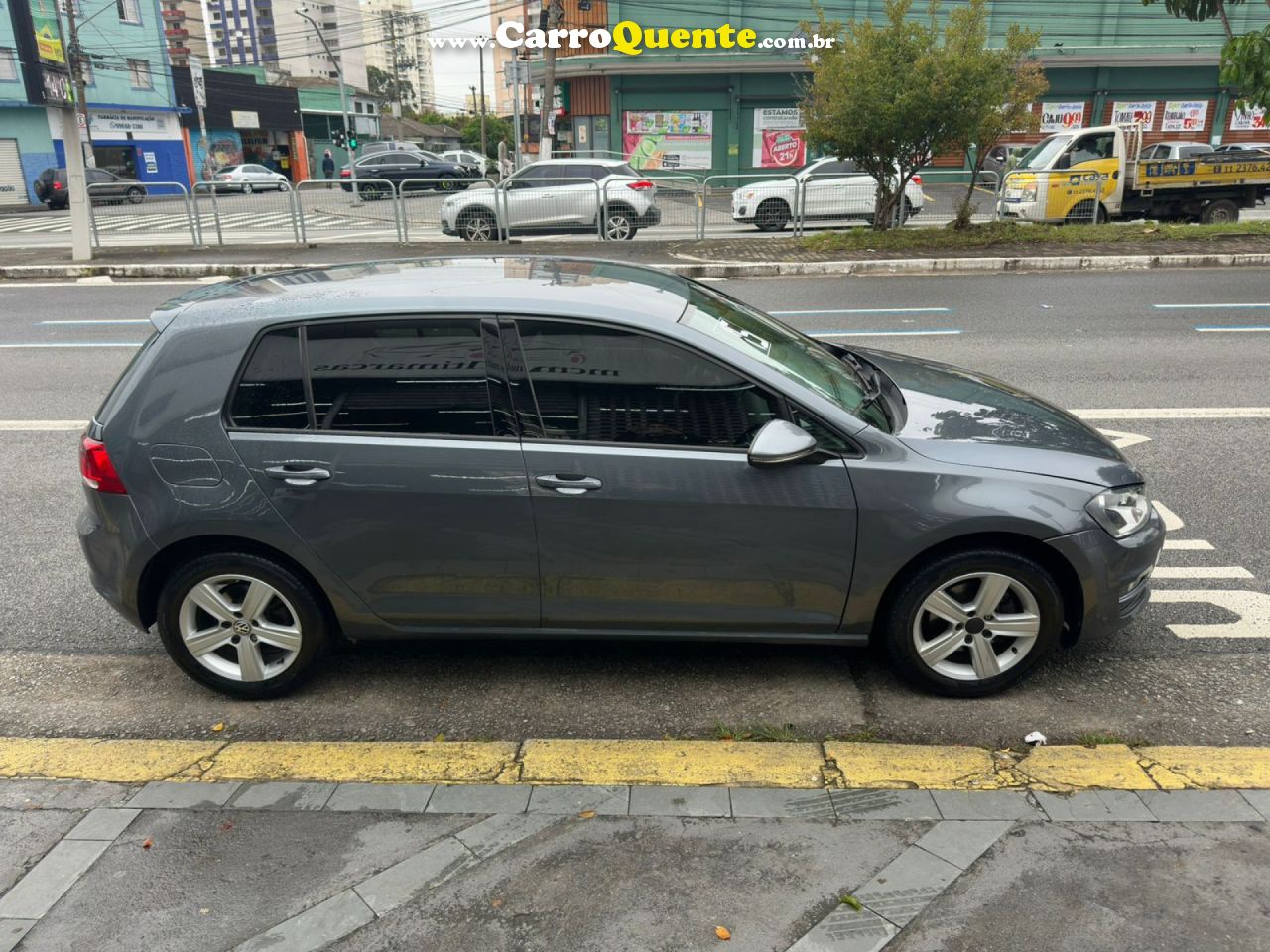 VOLKSWAGEN   GOLF COMFORTLINE 1.4 TSI 140CV MEC.   CINZA 2015 1.4 GASOLINA - Loja