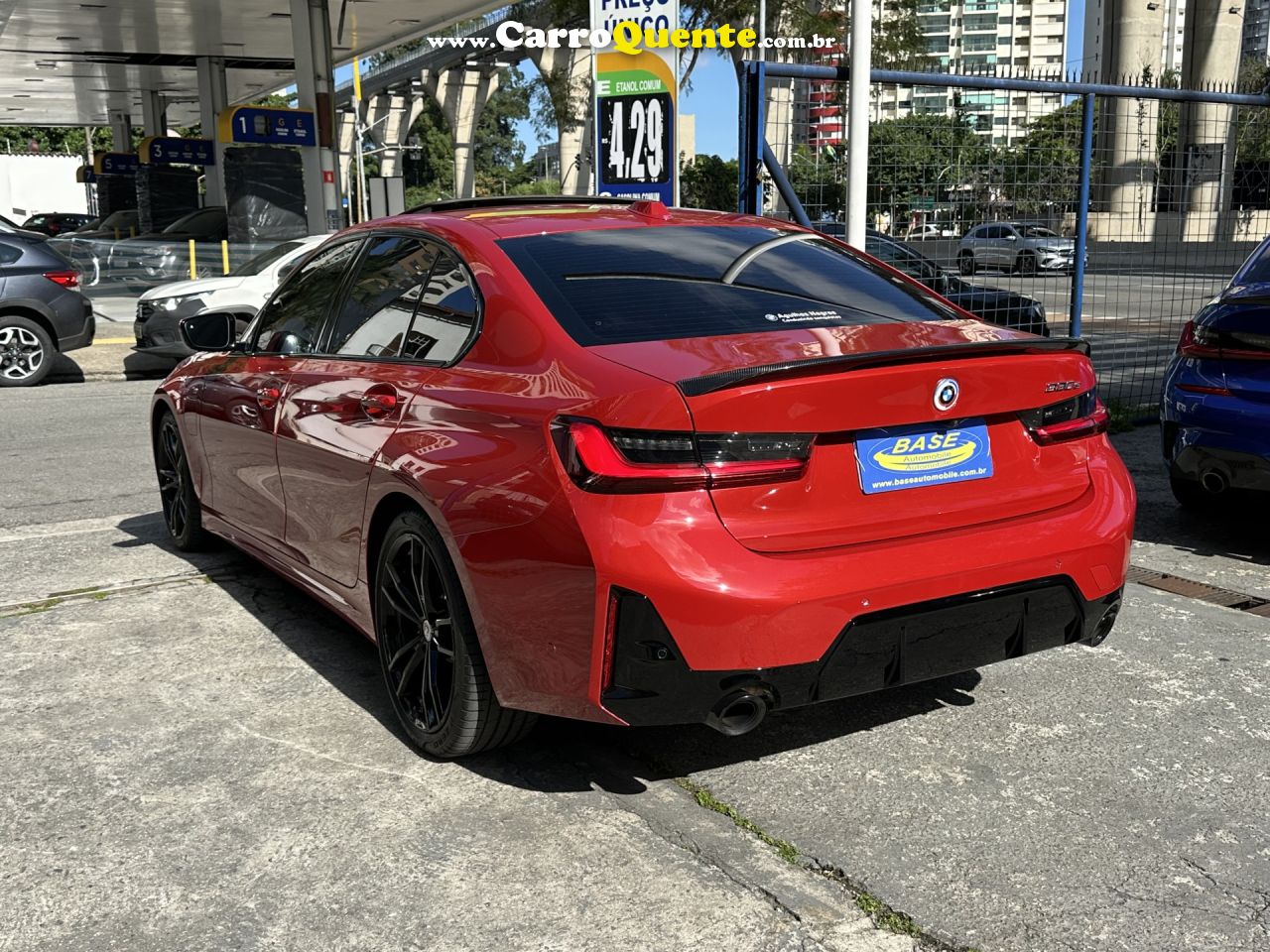 BMW   330E M SPORT 2.0 TURBO AUT. (HÍBRIDO)   VERMELHO 2024 2.0 GASOLINA E ELÉTRICO - Loja