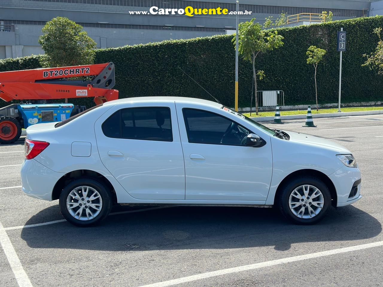 RENAULT LOGAN 1.0 12V SCE ZEN 2025 - Loja
