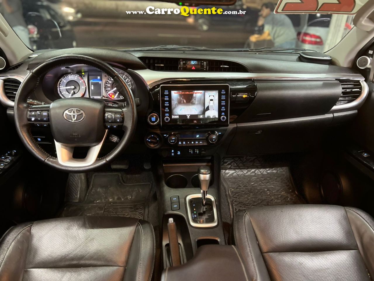 TOYOTA   HILUX SW4 SRX 4X4 2.8 TDI 16V DIES. AUT.   PRETO 2022 2.8 DIESEL - Loja