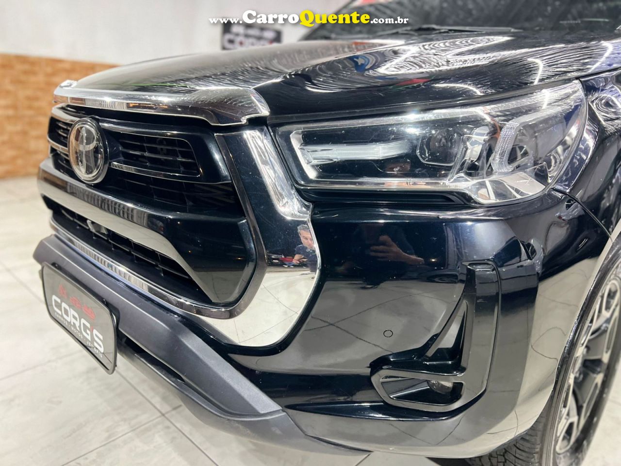 TOYOTA   HILUX SW4 SRX 4X4 2.8 TDI 16V DIES. AUT.   PRETO 2022 2.8 DIESEL - Loja