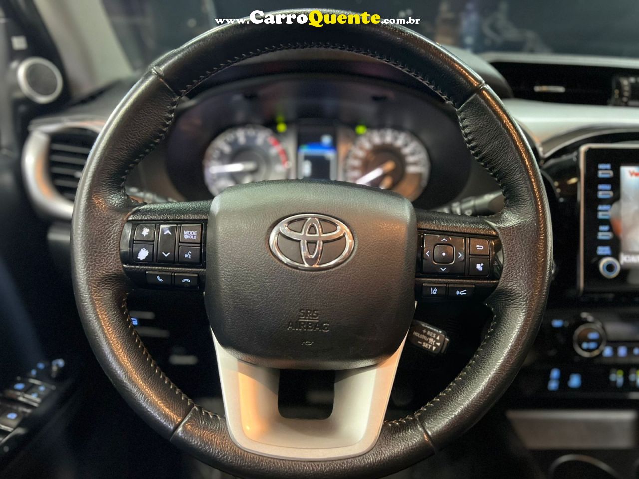 TOYOTA   HILUX SW4 SRX 4X4 2.8 TDI 16V DIES. AUT.   PRETO 2022 2.8 DIESEL - Loja