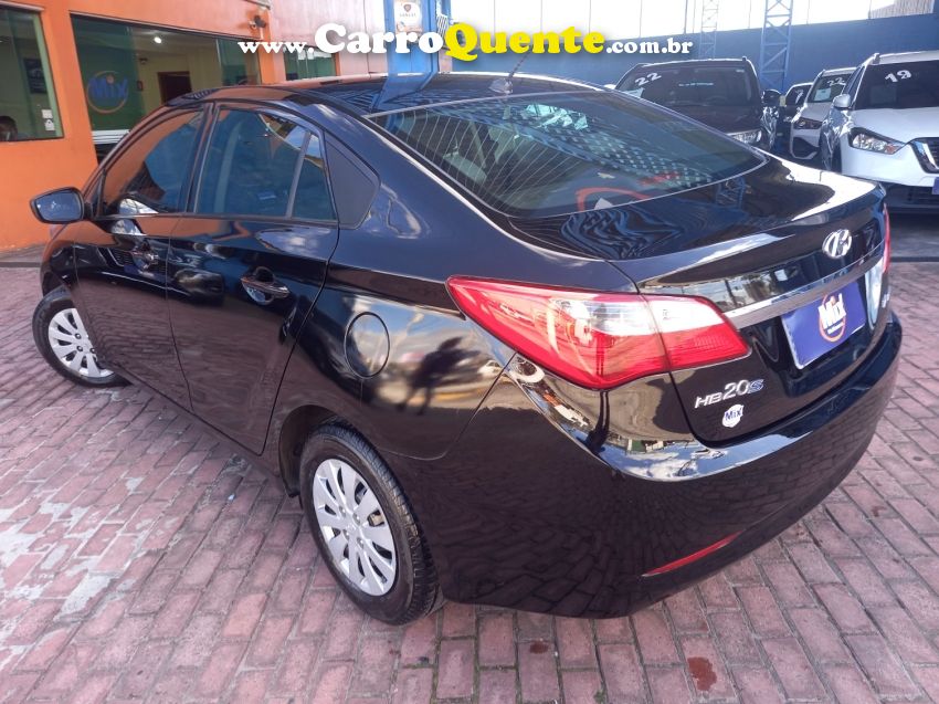 Hyundai HB20S 1.6 COMFORT PLUS 16V FLEX 4P MANUAL - Loja