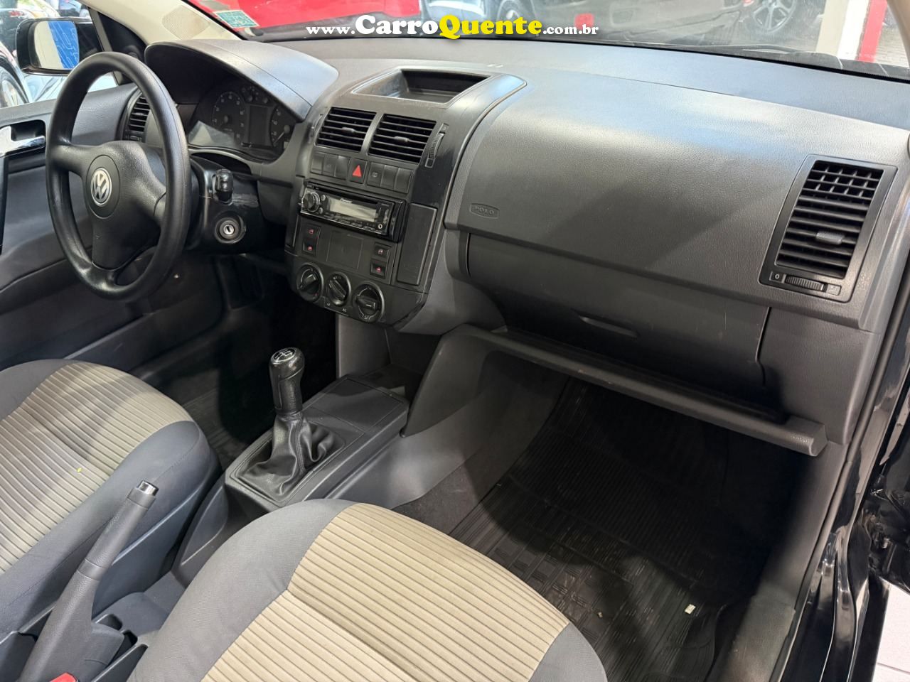 Polo Hatch 1.6 8V (Flex) 2008/2007 Volkswagen - Loja
