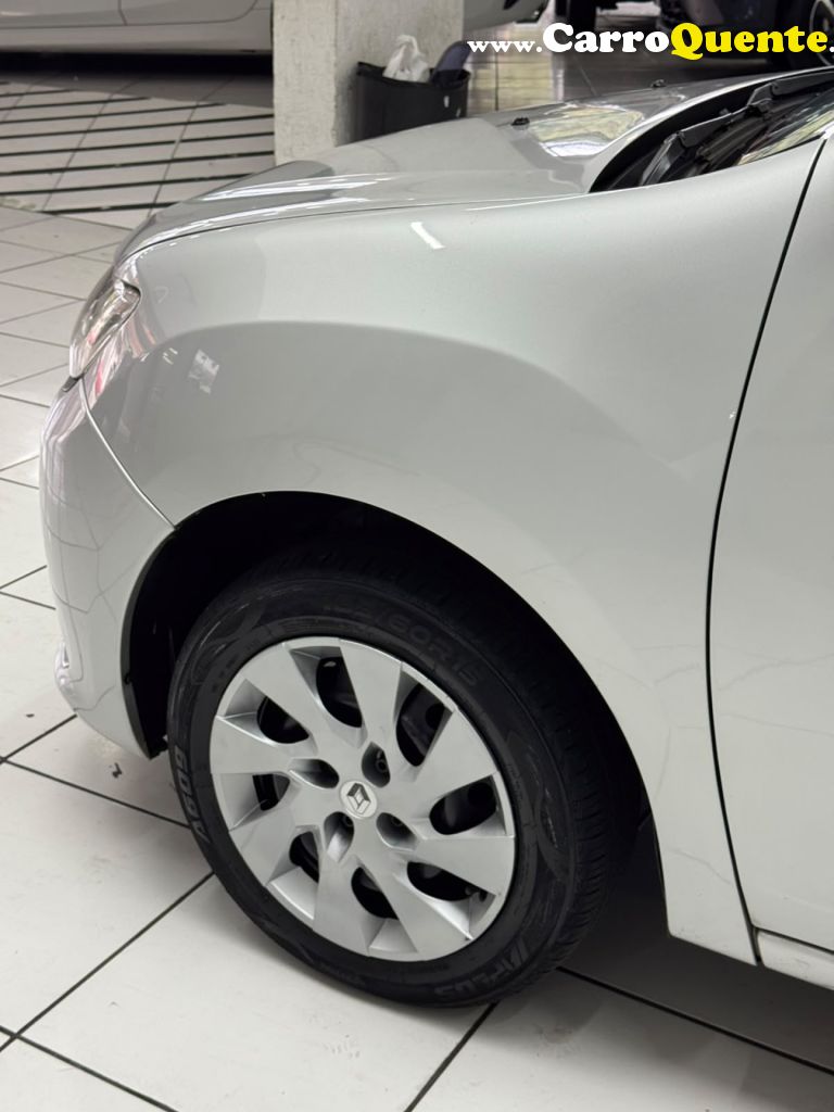 RENAULT   SANDERO AUTHENTIQUE FLEX 1.0 12V 5P   PRATA 2020 1.0 FLEX - Loja