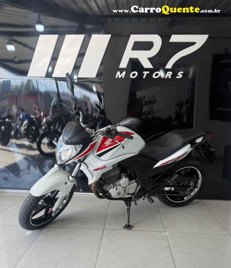 HONDA   CB 300R 300R FLEX   BRANCO 2012 300 GASOLINA - Loja