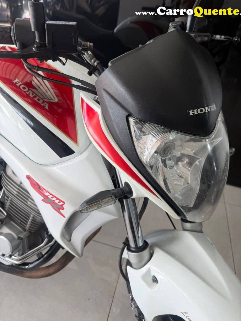HONDA   CB 300R 300R FLEX   BRANCO 2012 300 GASOLINA - Loja