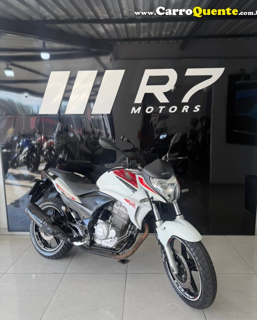 HONDA   CB 300R 300R FLEX   BRANCO 2012 300 GASOLINA - Loja