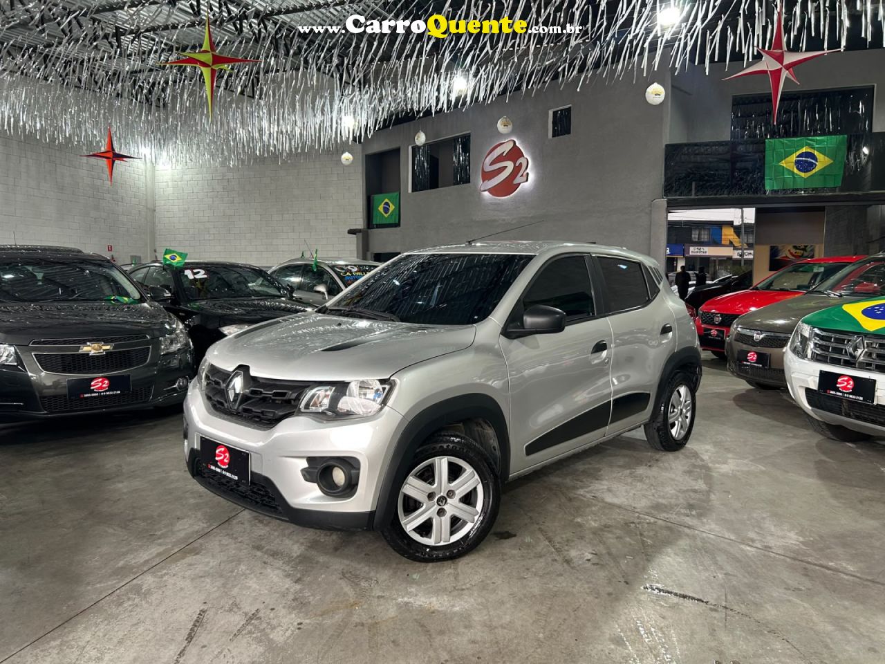 RENAULT   KWID ZEN 1.0 FLEX 12V 5P MEC.   PRATA 2018 1.0 FLEX - Loja