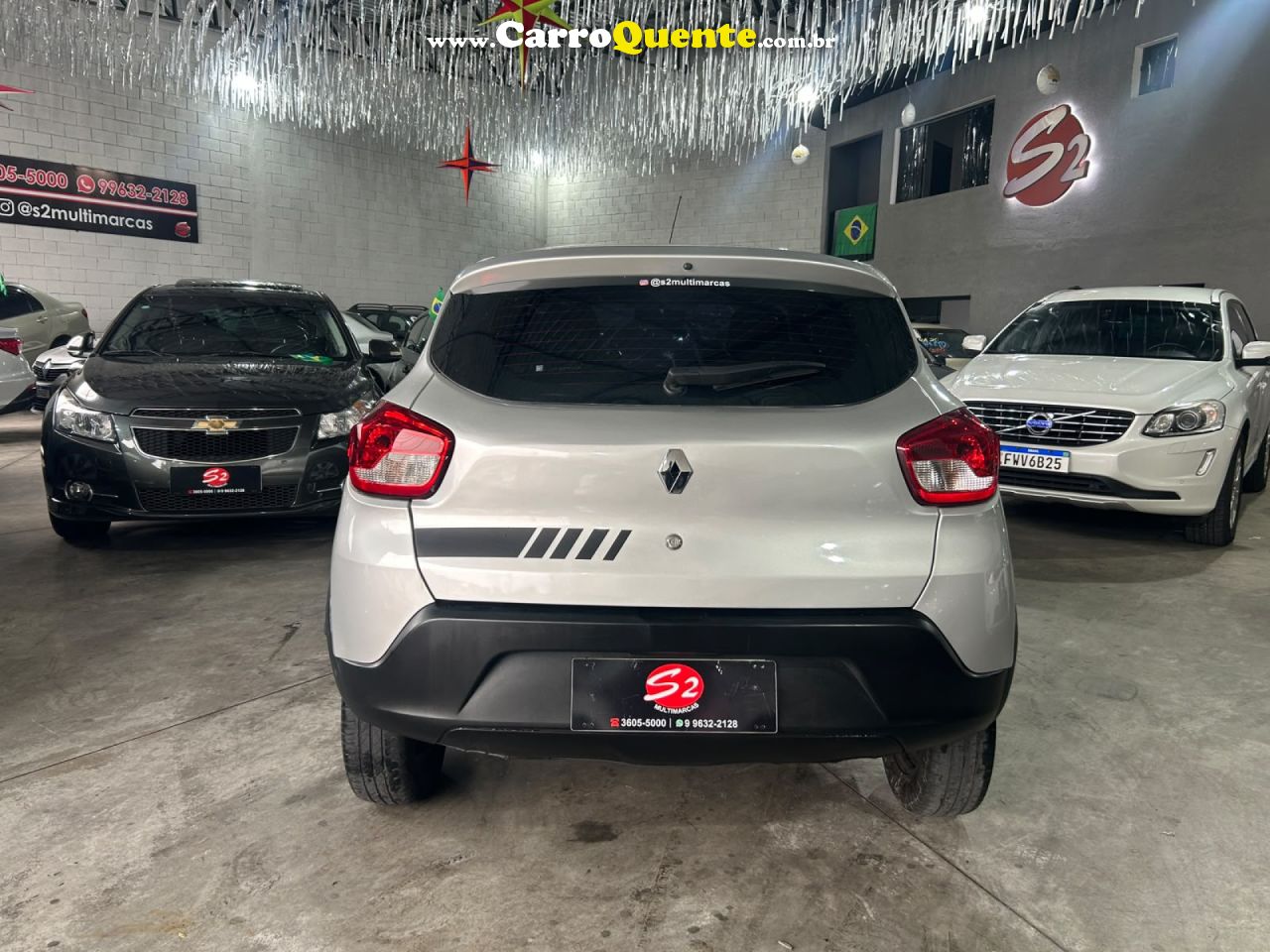 RENAULT   KWID ZEN 1.0 FLEX 12V 5P MEC.   PRATA 2018 1.0 FLEX - Loja