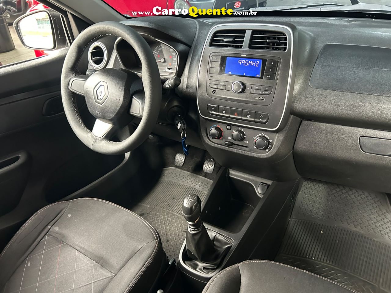 RENAULT   KWID ZEN 1.0 FLEX 12V 5P MEC.   PRATA 2018 1.0 FLEX - Loja