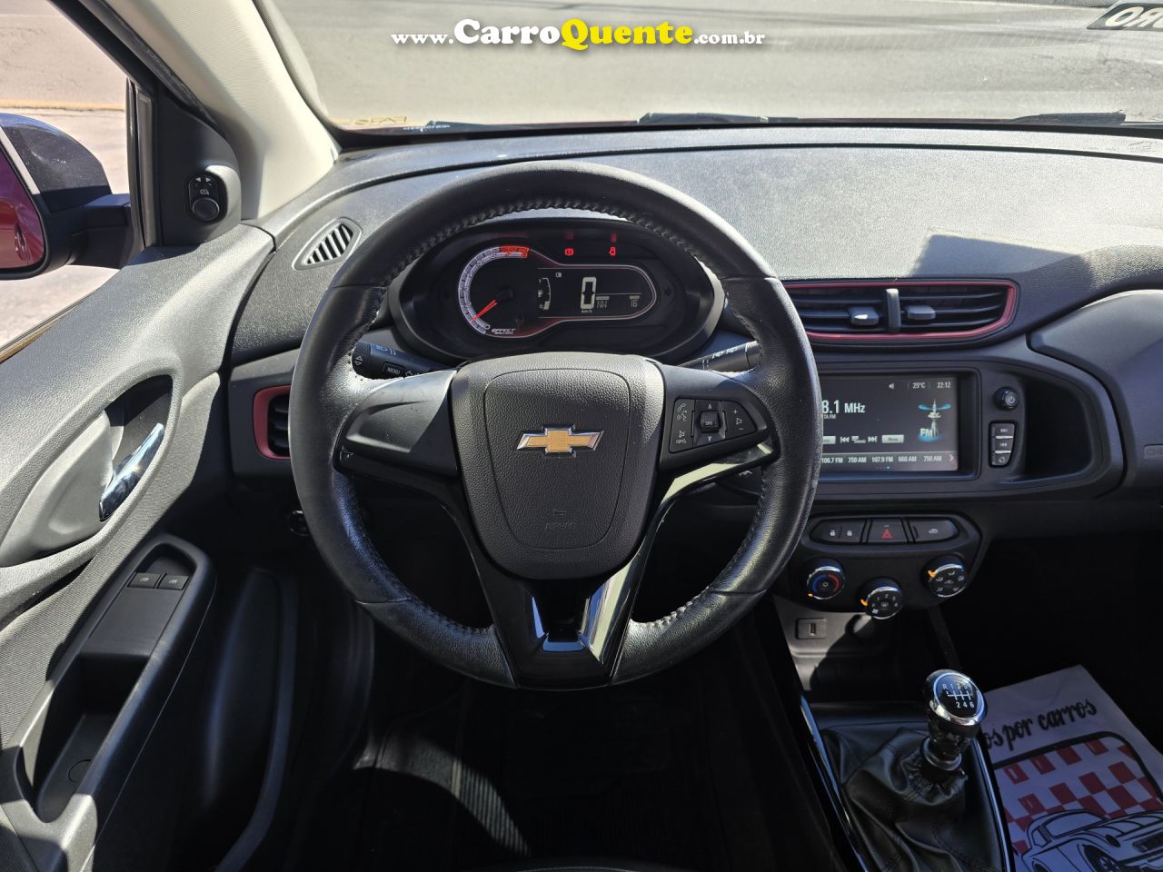 CHEVROLET   ONIX HATCH EFFECT 1.4 8V F.POWER 5P MEC.   VERMELHO 2019 1.4 FLEX - Loja