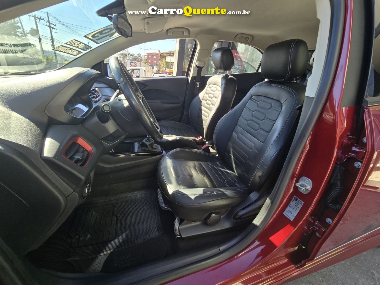 CHEVROLET   ONIX HATCH EFFECT 1.4 8V F.POWER 5P MEC.   VERMELHO 2019 1.4 FLEX - Loja