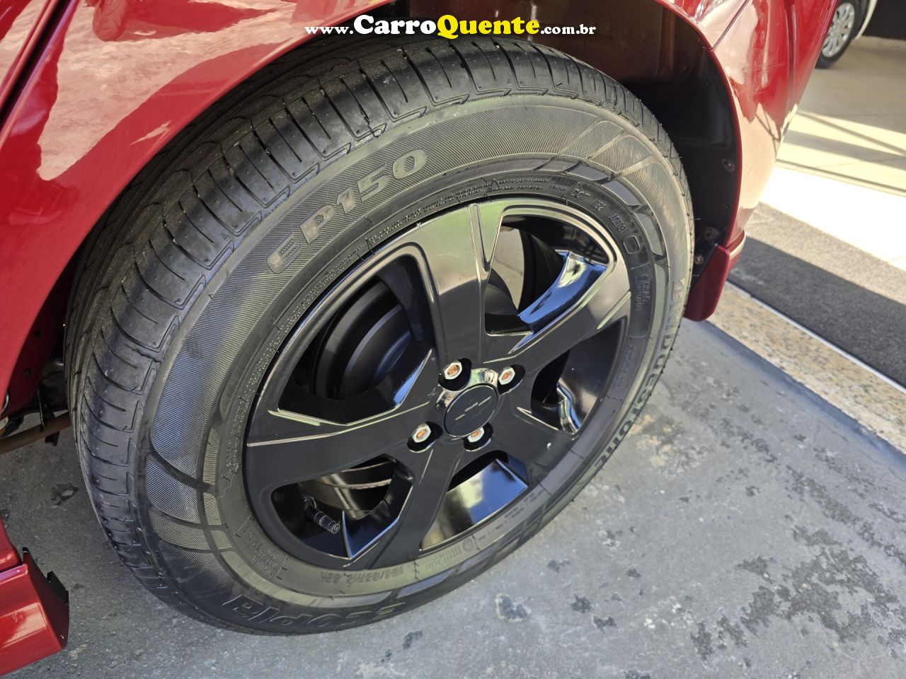 CHEVROLET   ONIX HATCH EFFECT 1.4 8V F.POWER 5P MEC.   VERMELHO 2019 1.4 FLEX - Loja