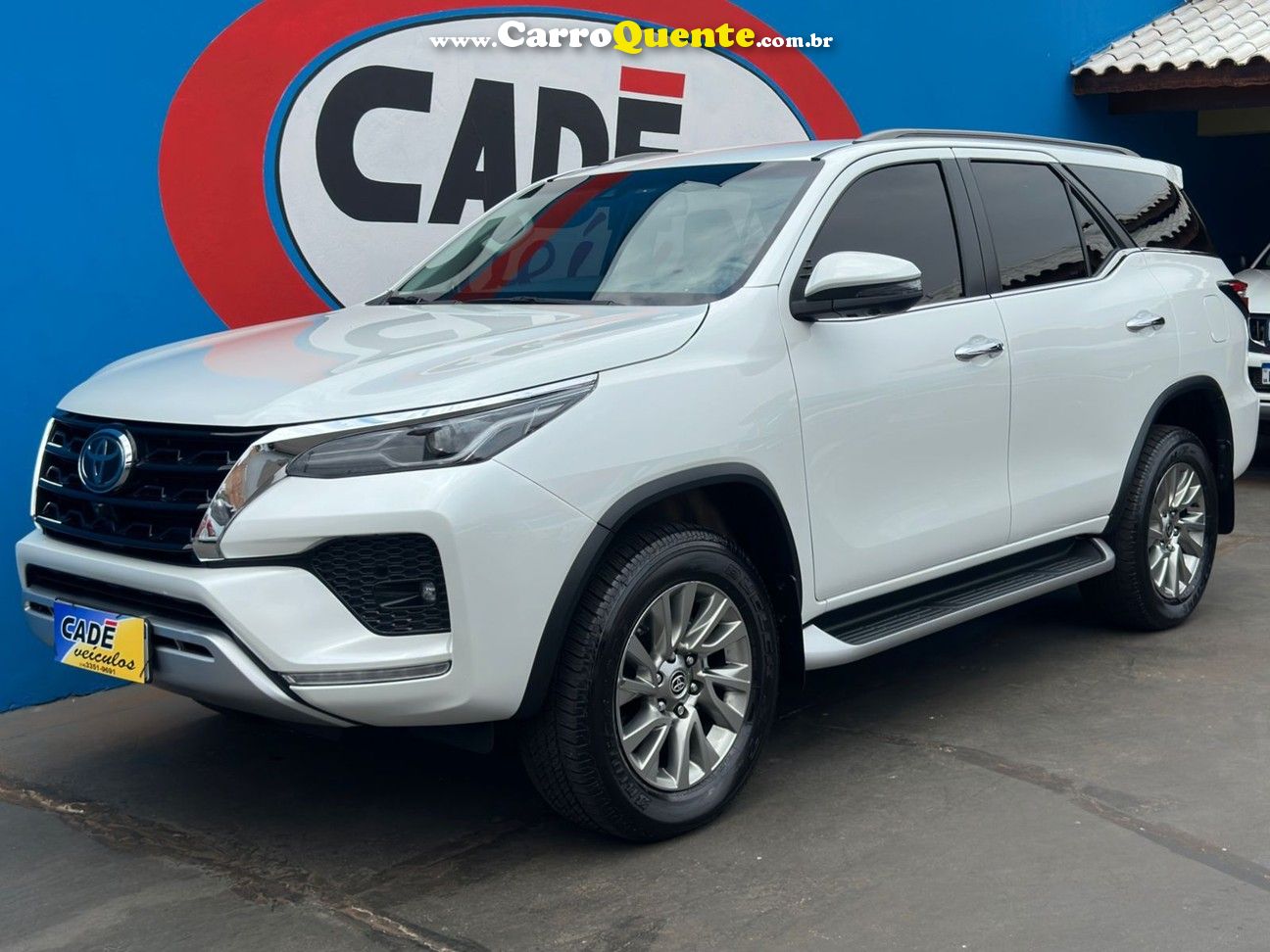 TOYOTA HILUX SW4 2.8 D-4D TURBO SRX 7L 4X4 2023 - Loja
