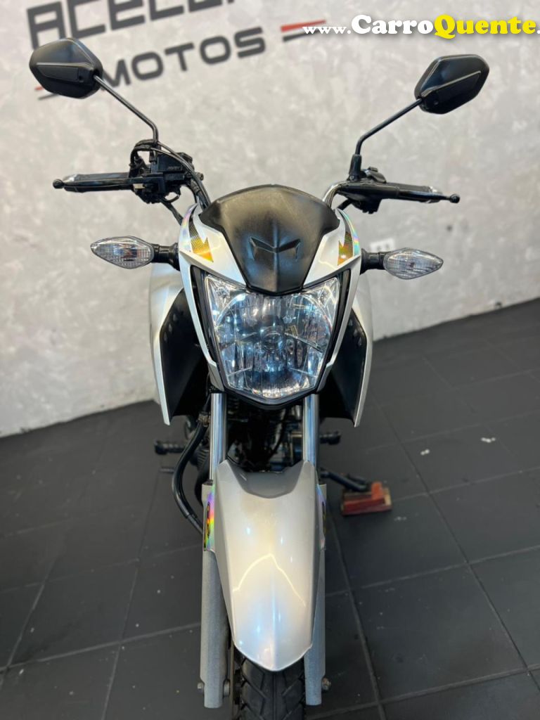 HONDA   CG 160 TITAN FLEXONEED.ESPECIAL 40 ANOS   PRATA 2023 162 GASOLINA - Loja