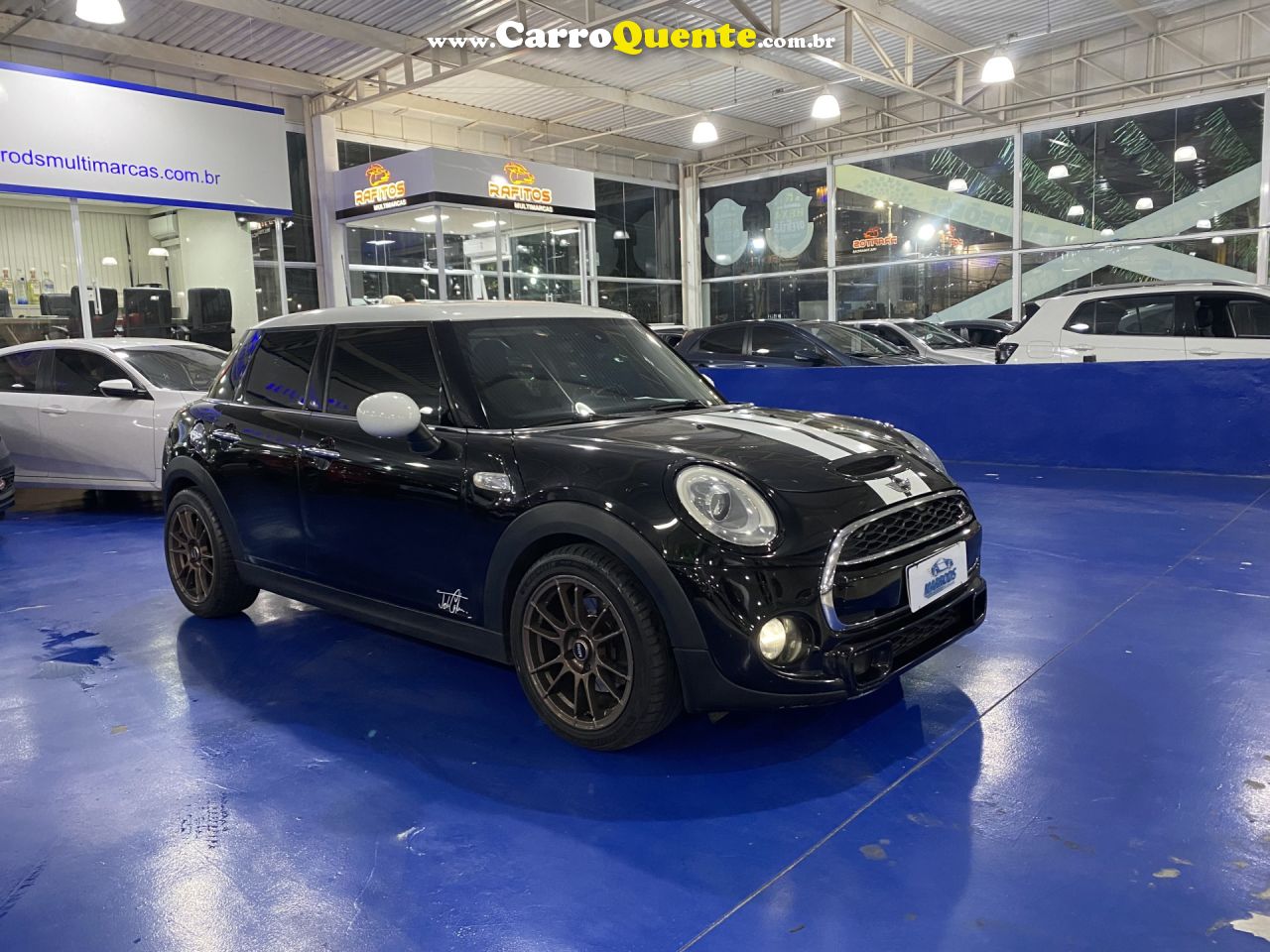 MINI   COOPER S 2.0 TURBO 16V 5P AUT.   PRETO 2015 2.0 GASOLINA - Loja