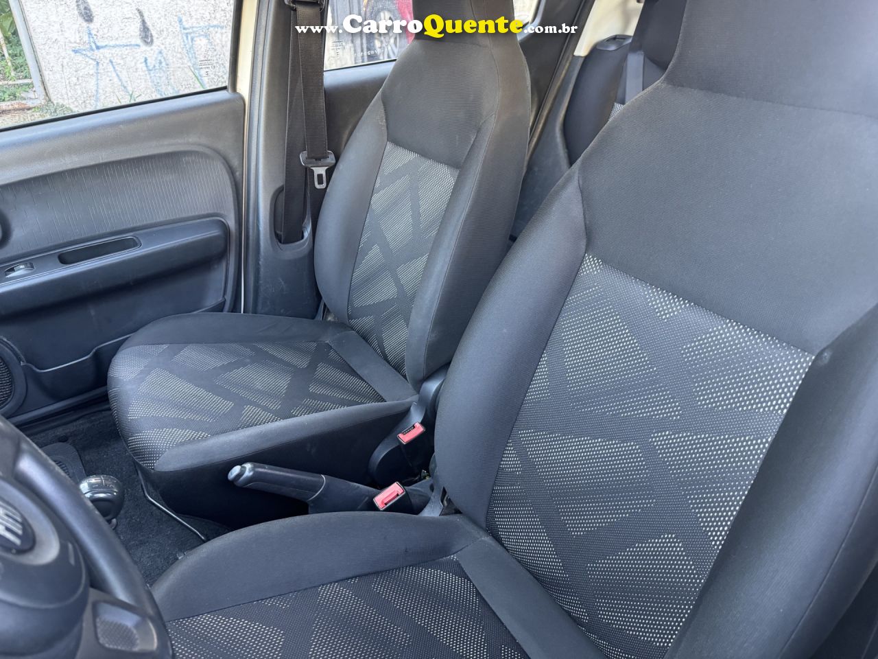 FIAT   MOBI LIKE 1.0 FIRE FLEX 5P.   BRANCO 2023 1.0 FLEX - Loja