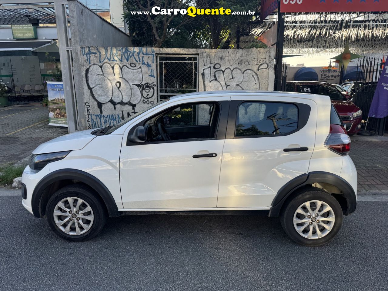 FIAT   MOBI LIKE 1.0 FIRE FLEX 5P.   BRANCO 2023 1.0 FLEX - Loja