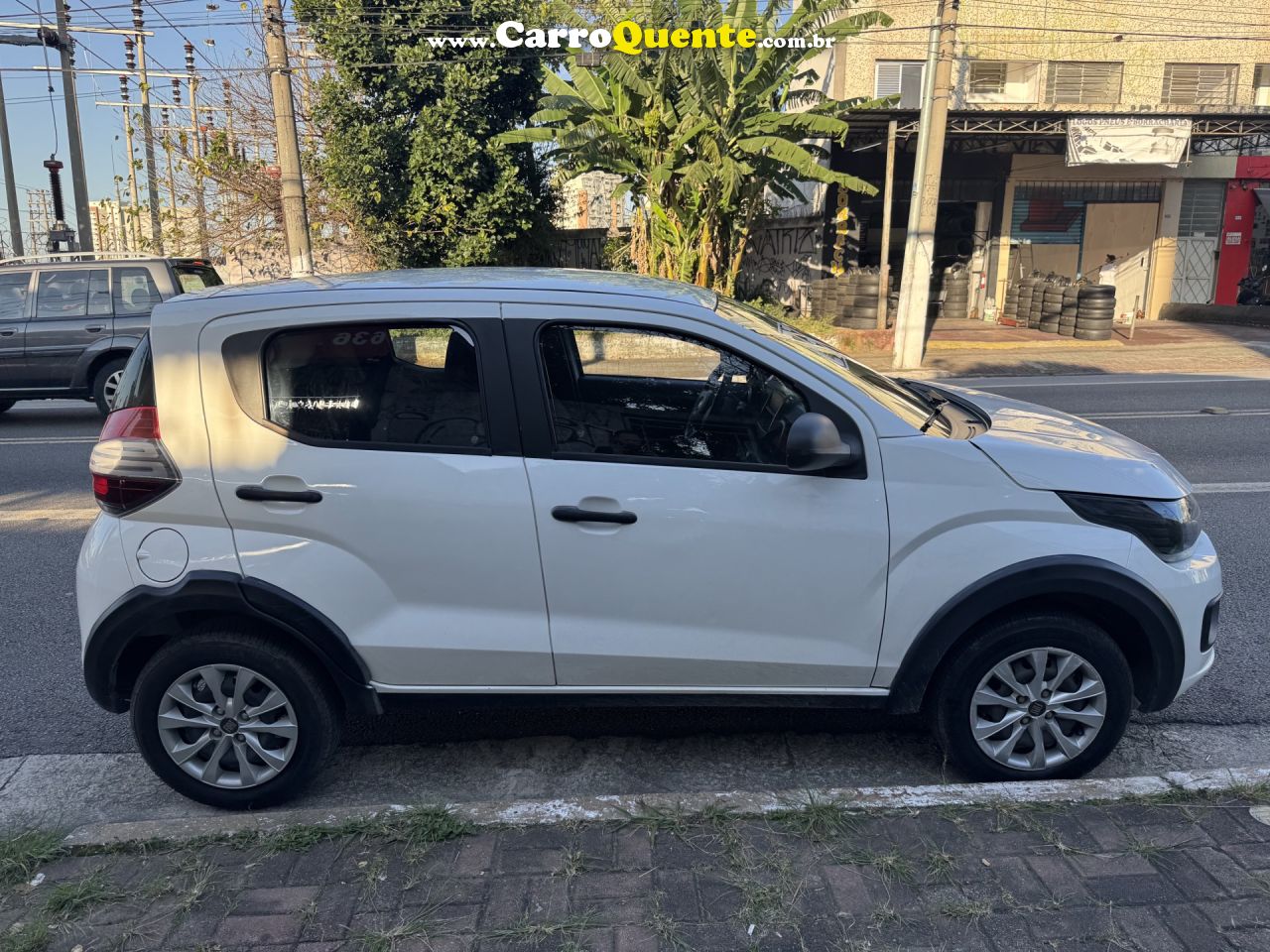FIAT   MOBI LIKE 1.0 FIRE FLEX 5P.   BRANCO 2023 1.0 FLEX - Loja