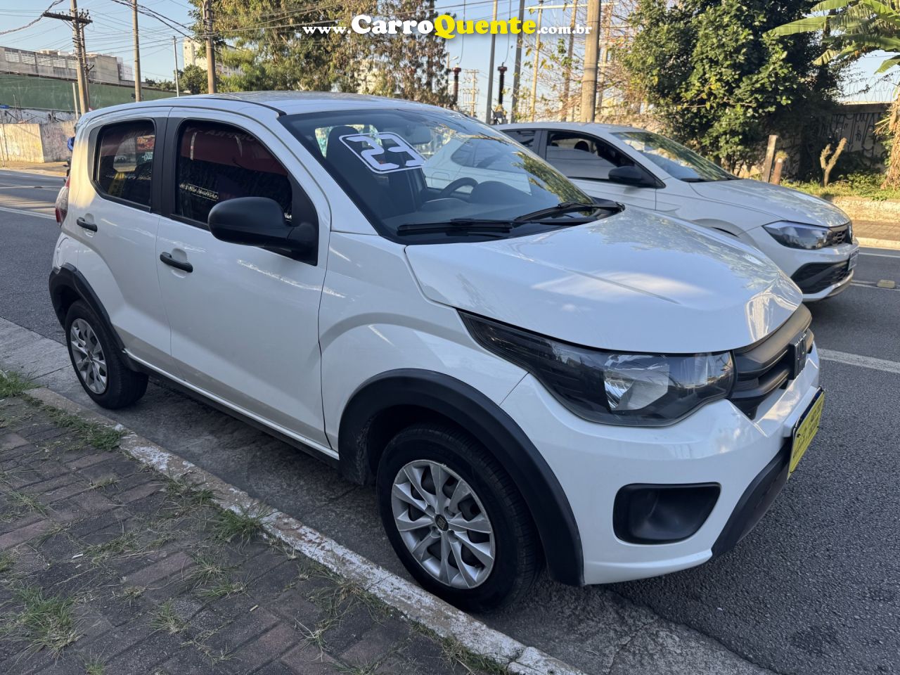 FIAT   MOBI LIKE 1.0 FIRE FLEX 5P.   BRANCO 2023 1.0 FLEX - Loja