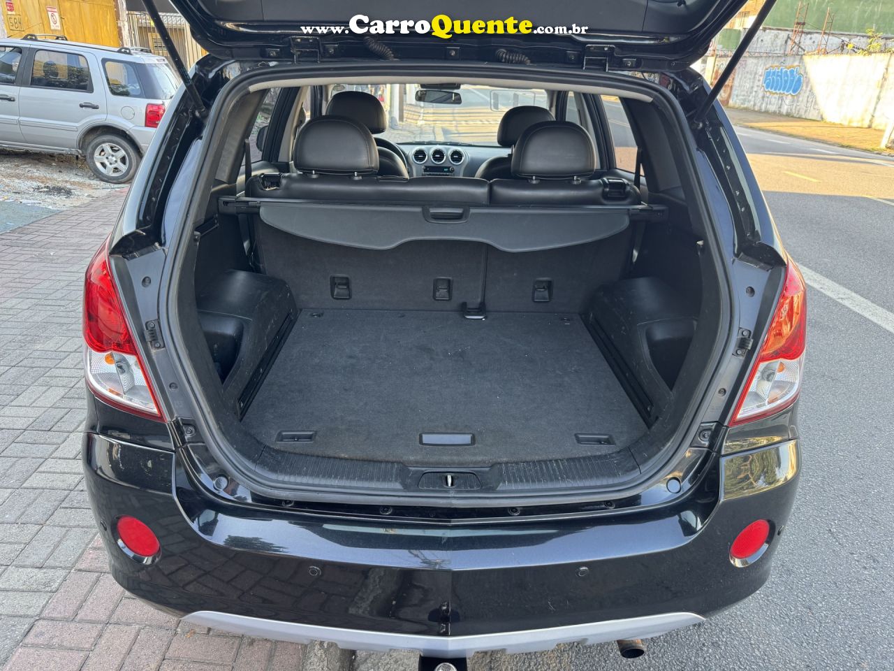 CHEVROLET   CAPTIVA SPORT FWD 2.4 16V 171185CV   PRETO 2011 ' GASOLINA - Loja